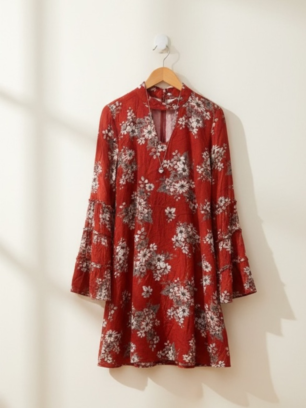 Gilli Rust Red Floral Long Bell Sleeve Keyhole Neck Dress Size L